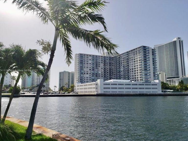 3800 S Ocean Dr Unit: 821