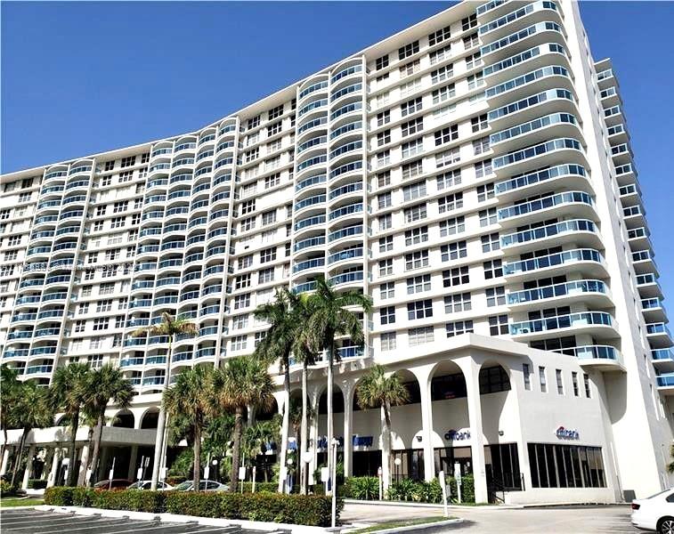 3800 S Ocean Dr Unit: 821
