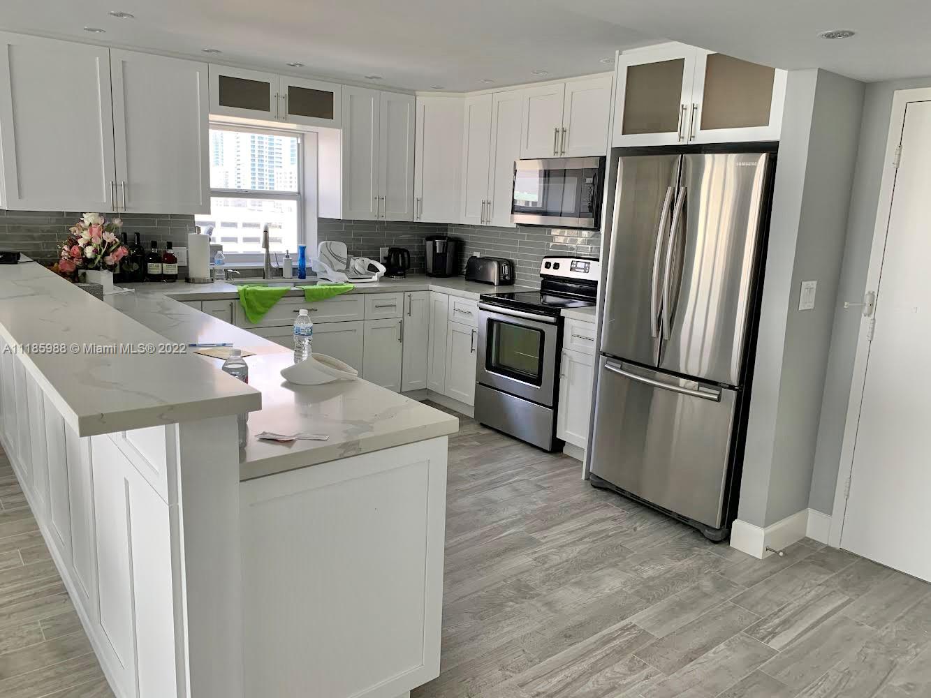 3800 S Ocean Dr Unit: 821
