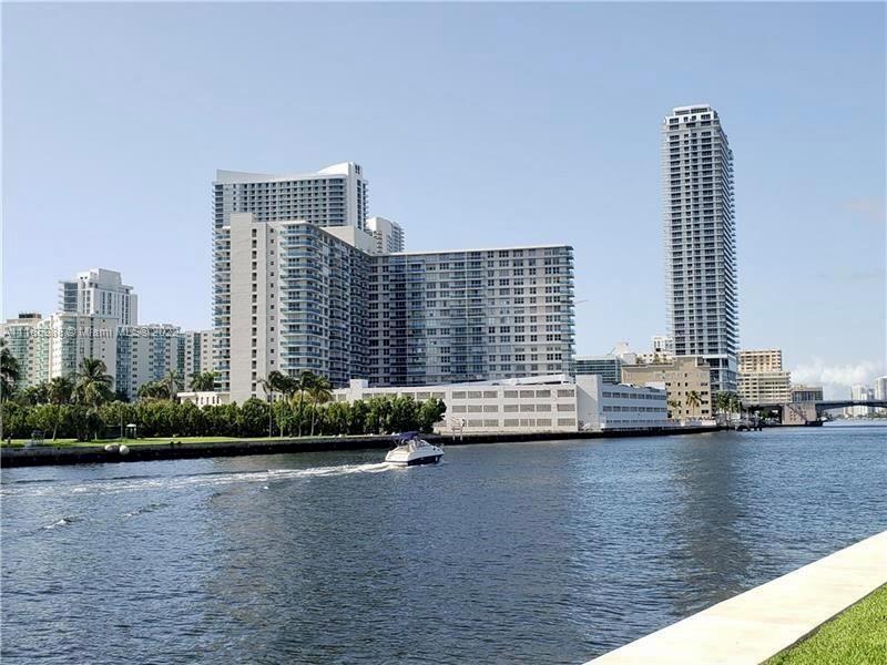 3800 S Ocean Dr Unit: 821