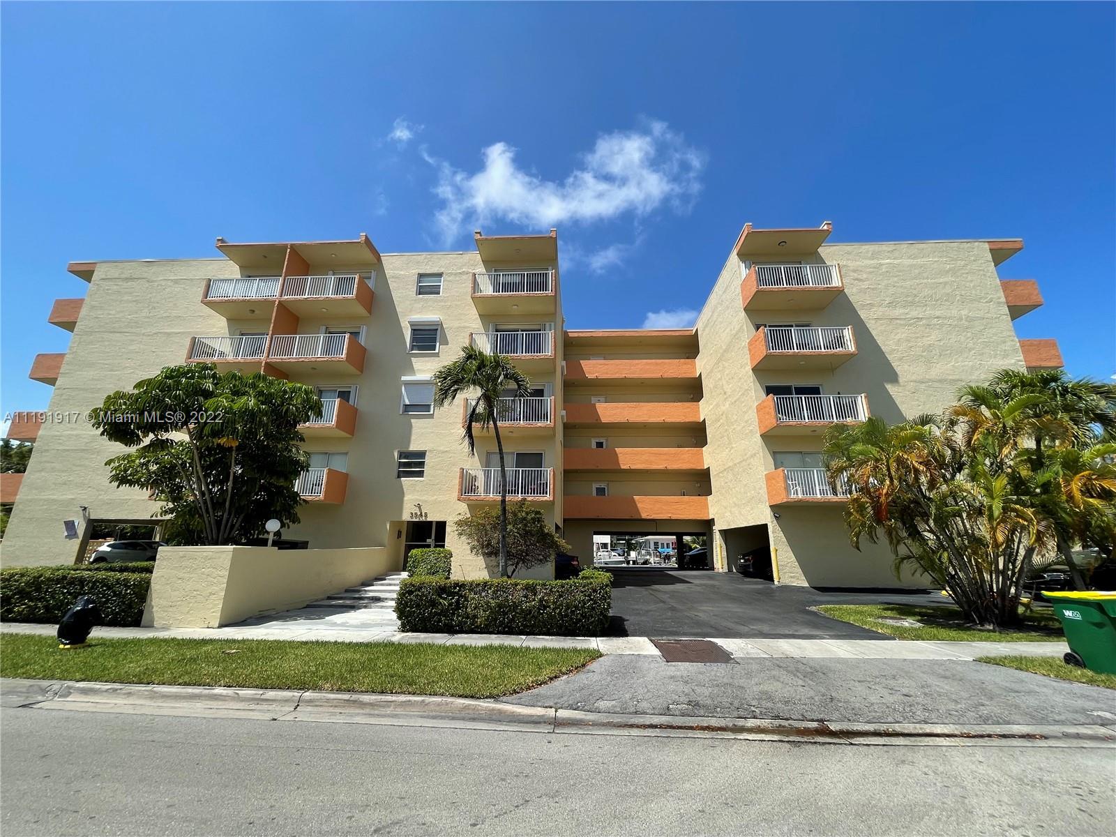 3545 NE 167th St Unit: 202