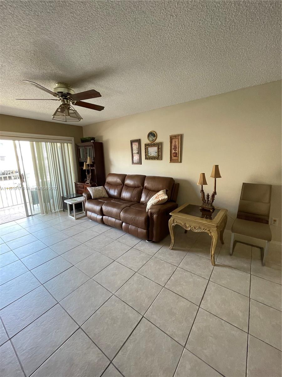 3545 NE 167th St Unit: 202