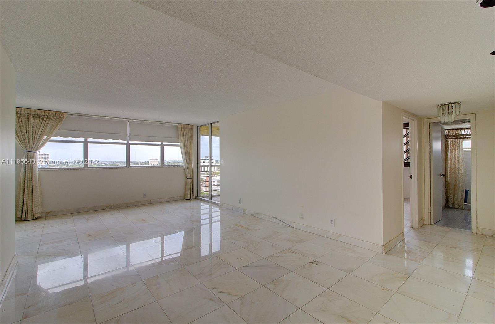 100 Golden Isles Unit: 1112