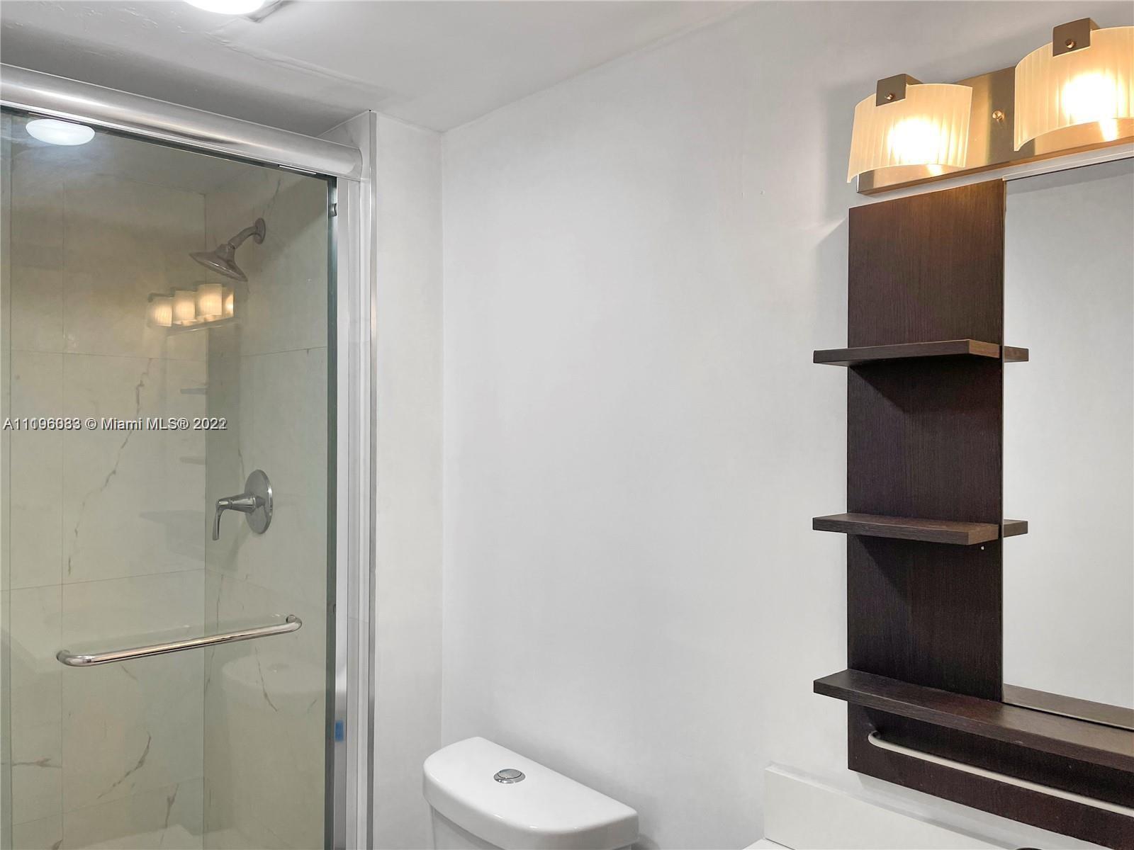 100 Bayview Dr Unit: 224