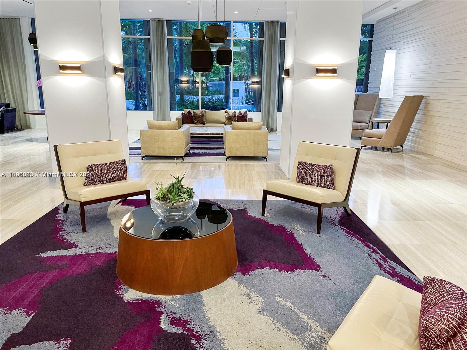 100 Bayview Dr Unit: 224