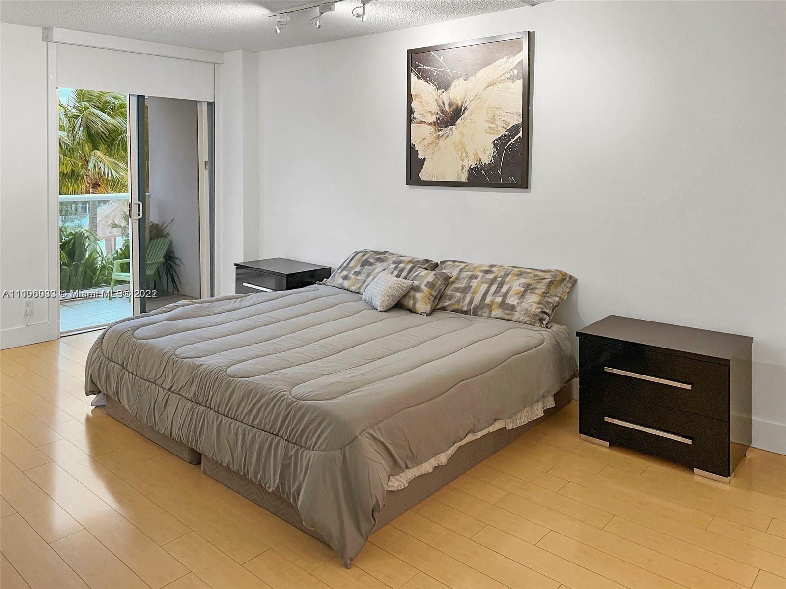 100 Bayview Dr Unit: 224