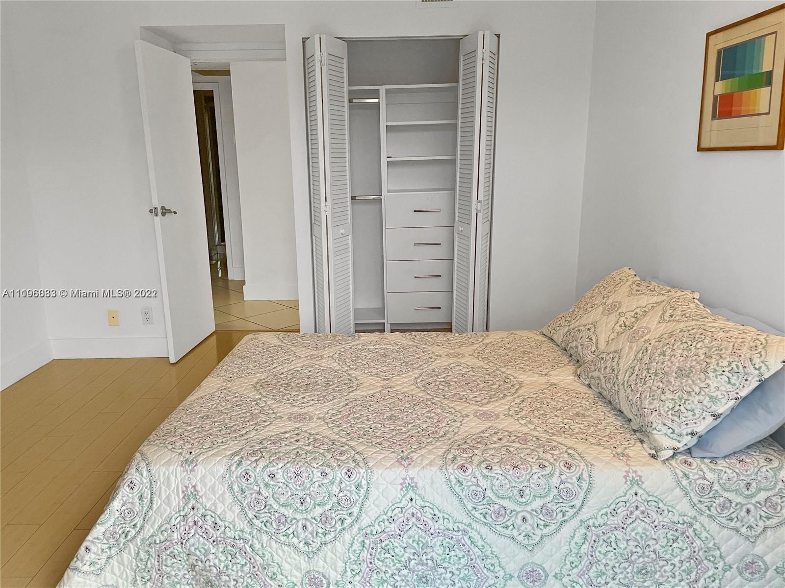 100 Bayview Dr Unit: 224