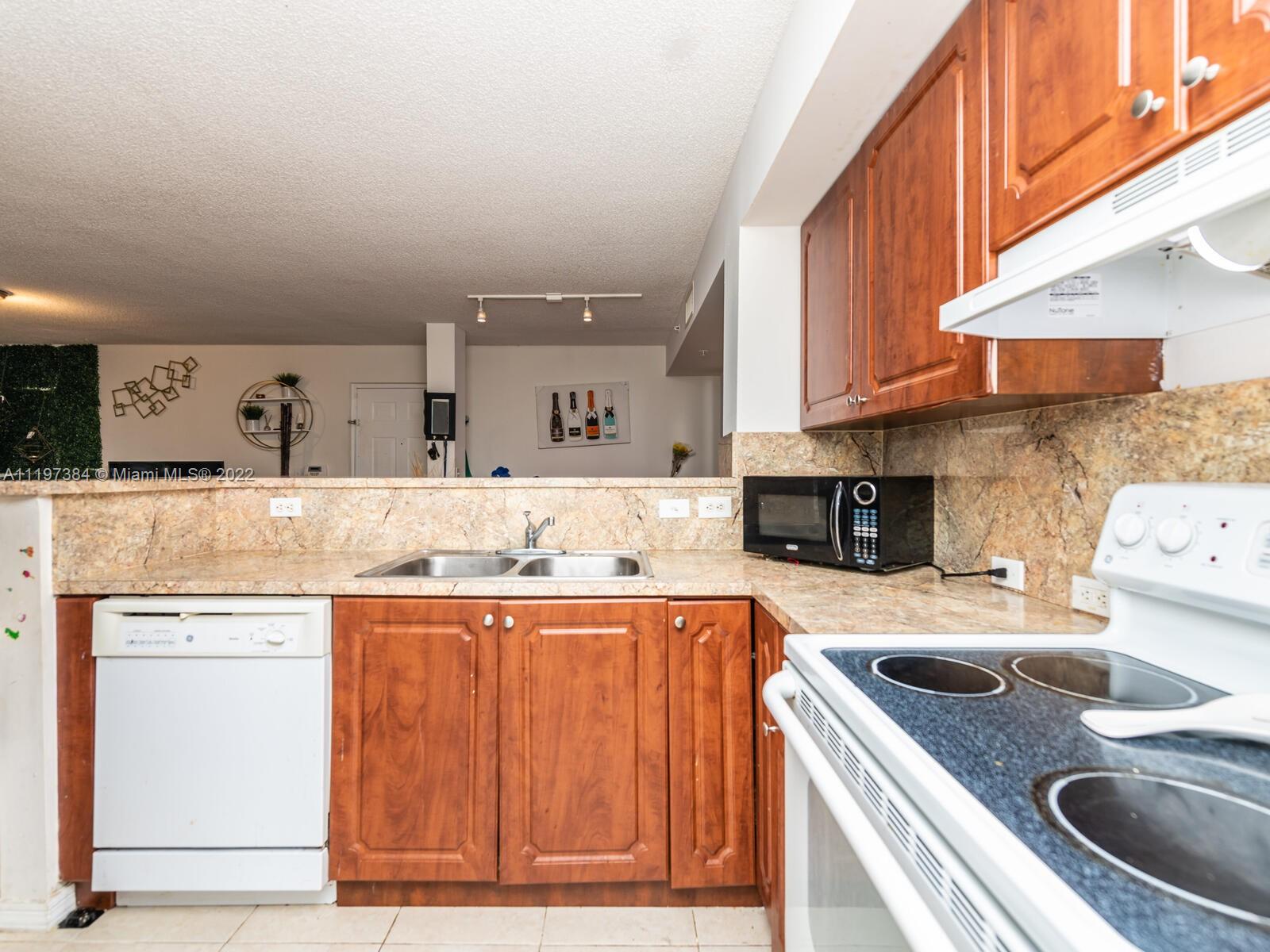 11177 SW 8th St Unit: 106