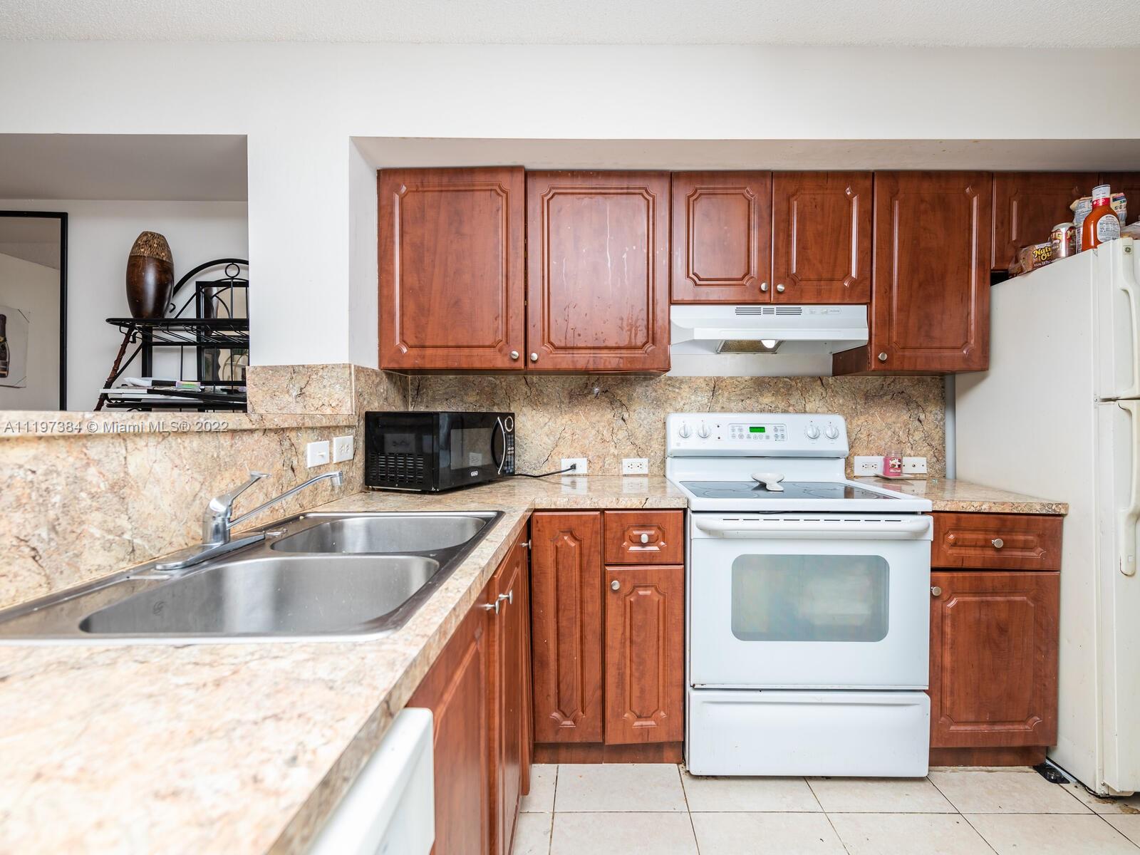 11177 SW 8th St Unit: 106