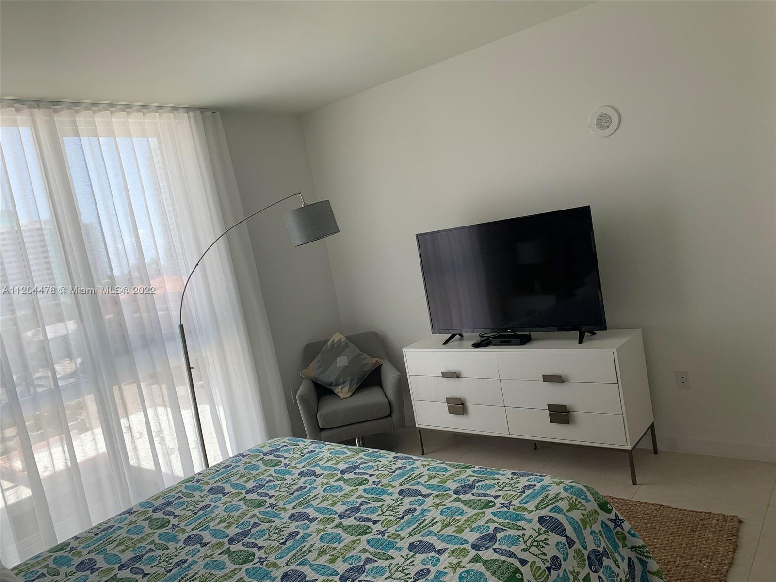 401 N Birch Rd Unit: 614