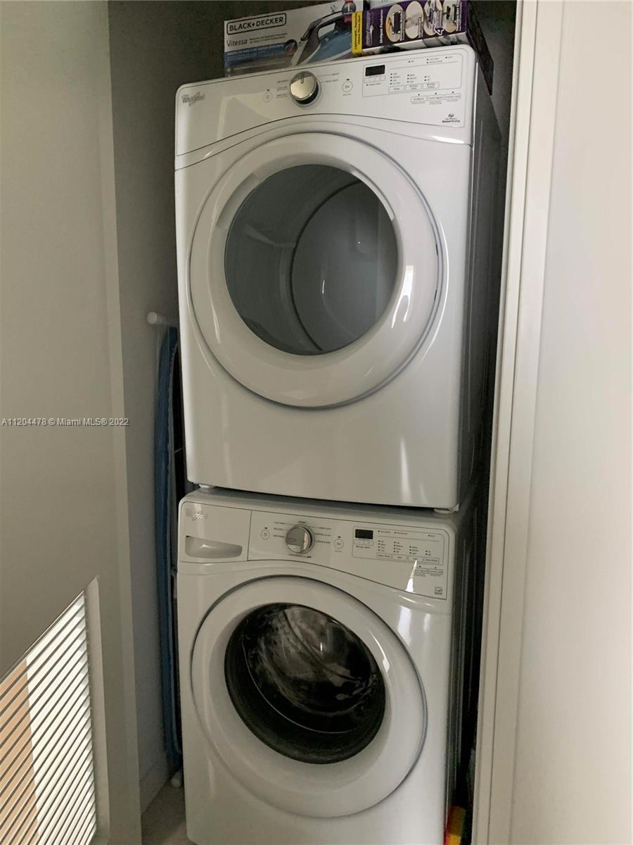 401 N Birch Rd Unit: 614