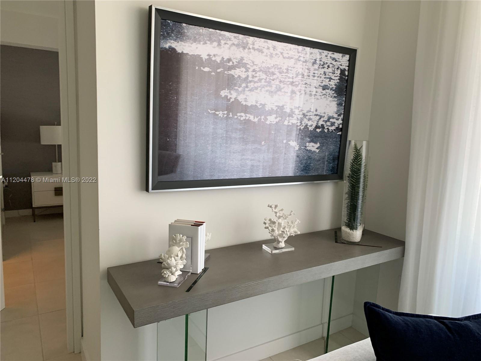 401 N Birch Rd Unit: 614