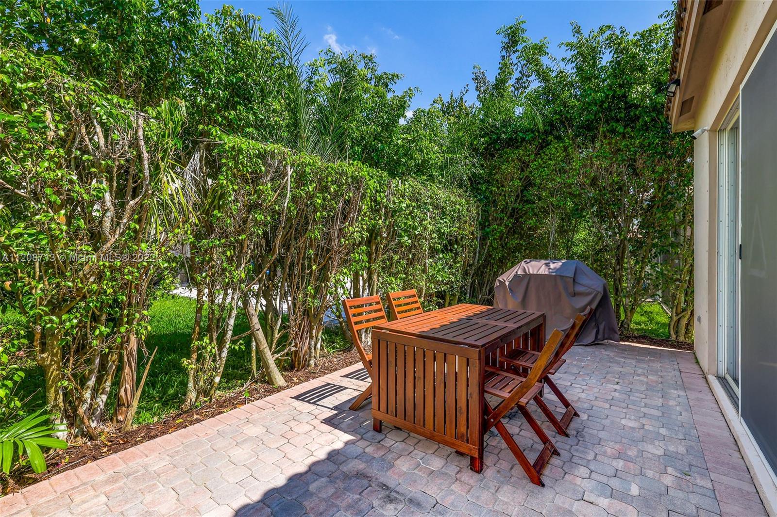 716 Conservation Dr
