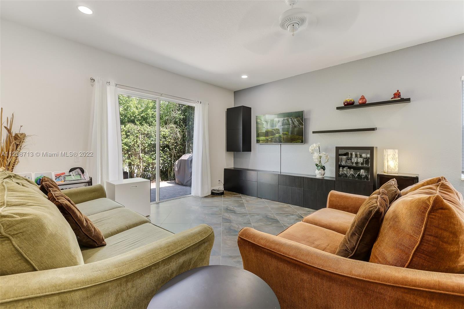 716 Conservation Dr