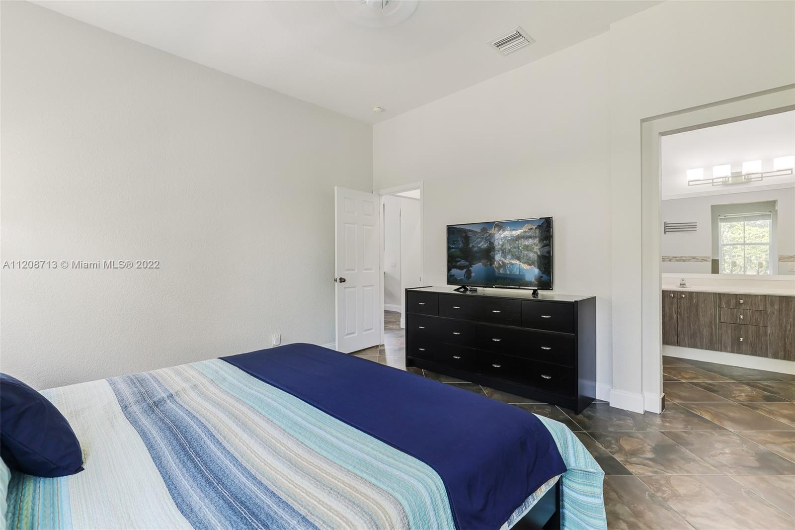 716 Conservation Dr