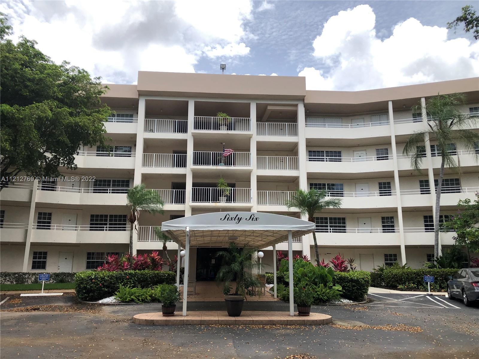 565 Oaks Ln Unit: 401