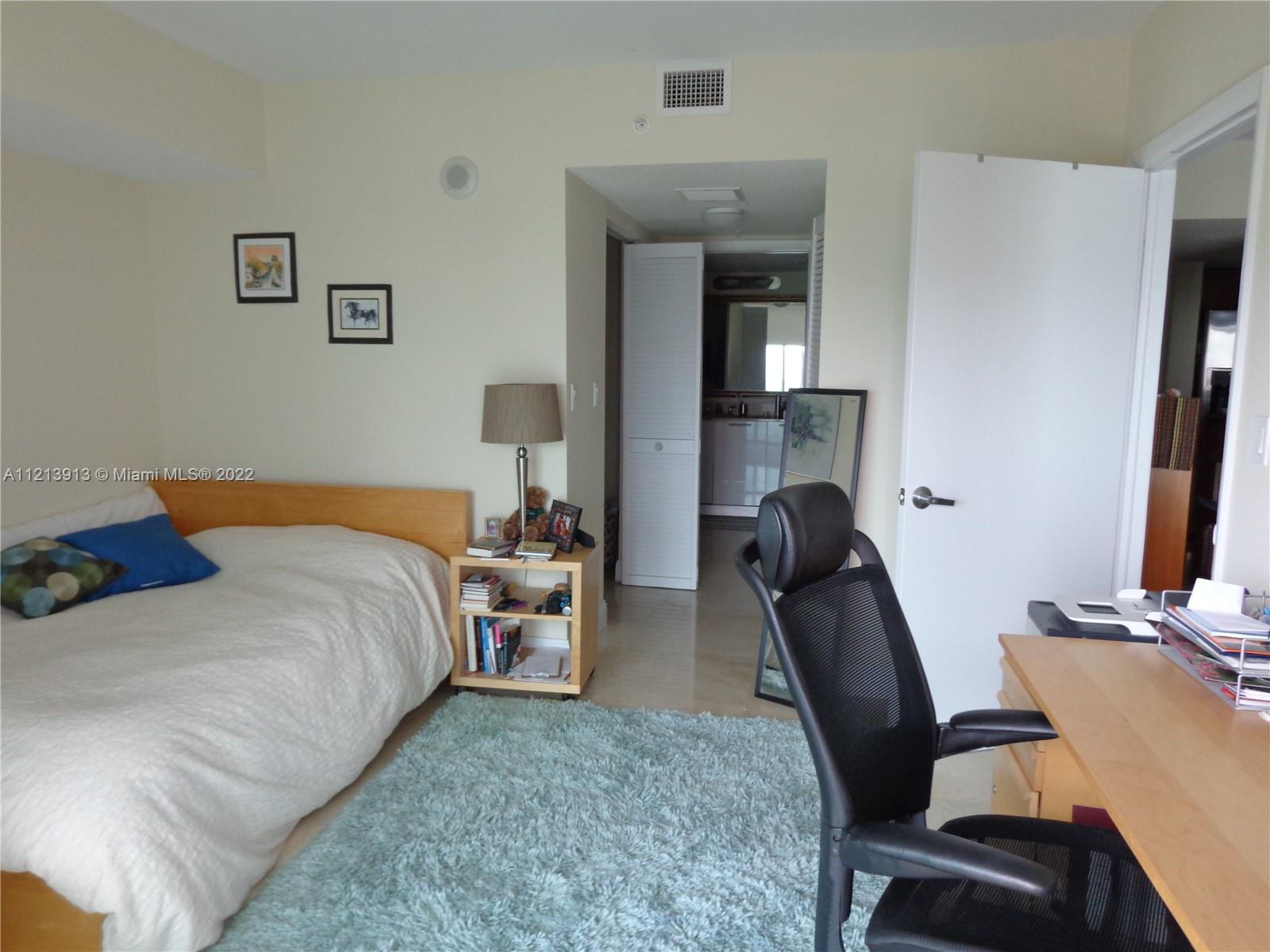 1800 N Bayshore Dr Unit: 2802