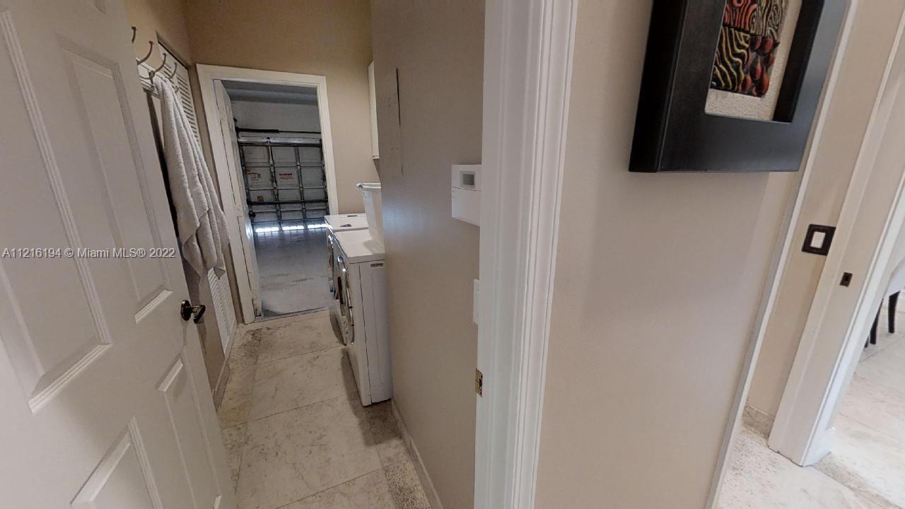 849 Crestview Cir