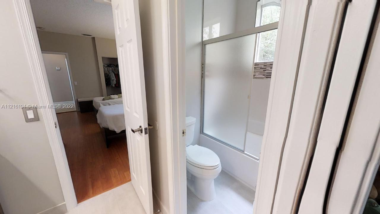 849 Crestview Cir