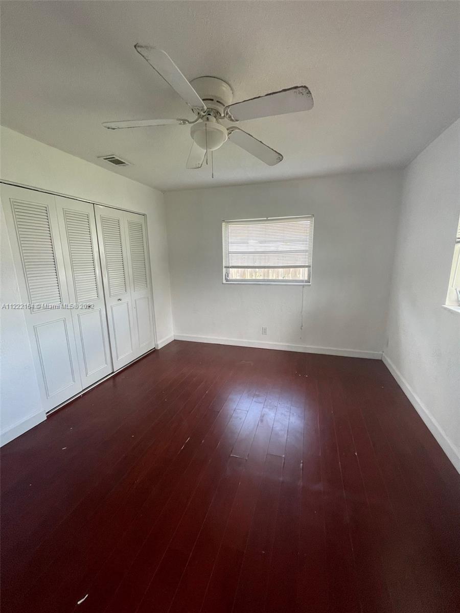 9607 NW 66th St Unit: 0