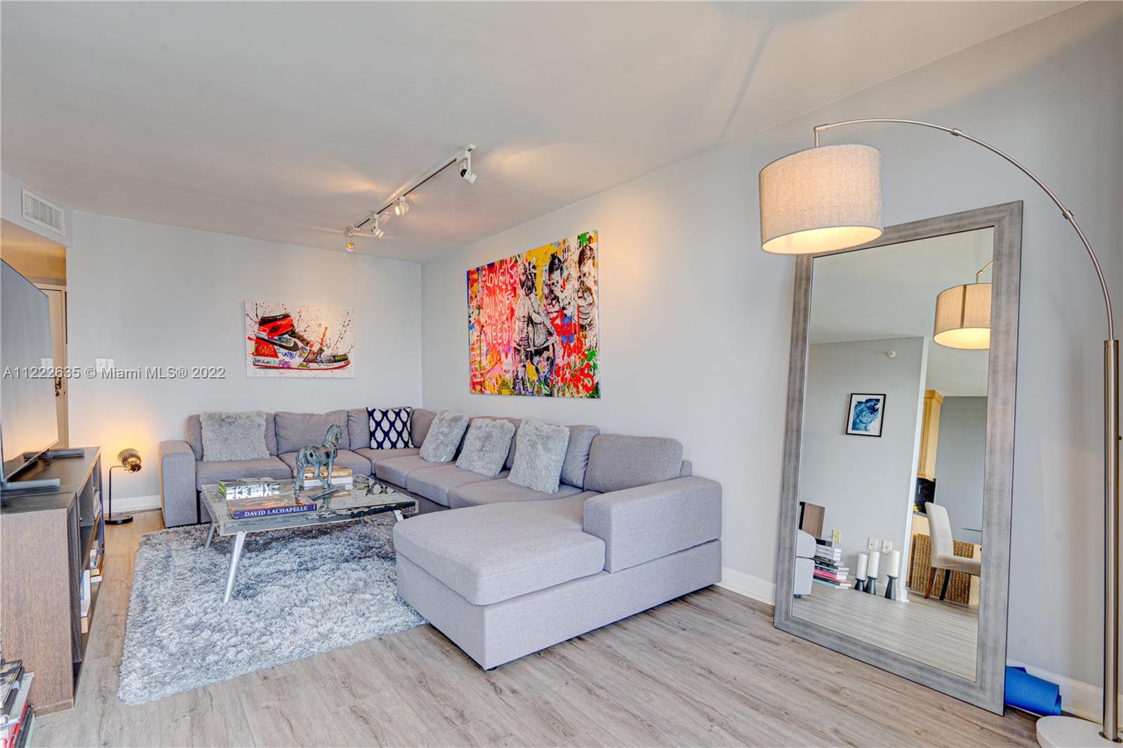 1688 West Ave Unit: Penthouse 4