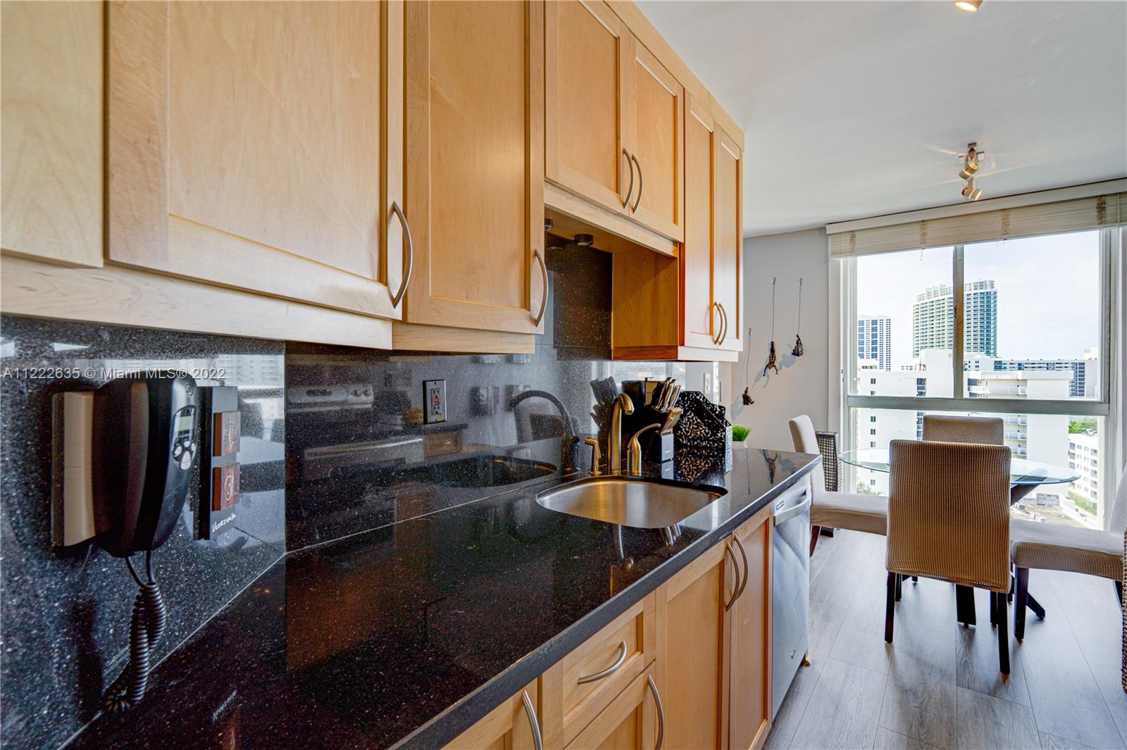 1688 West Ave Unit: Penthouse 4