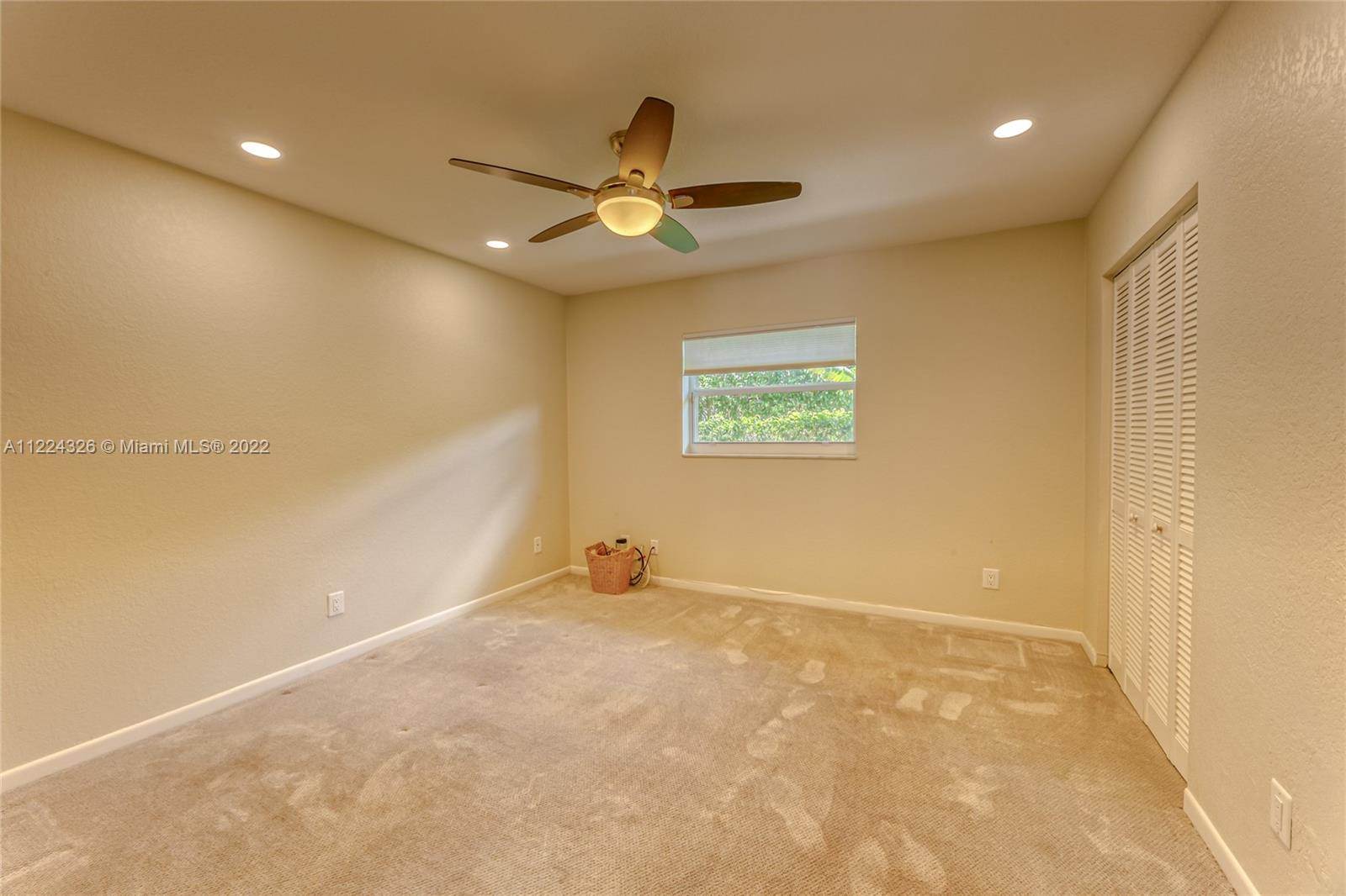 1400 SW 72nd Ave