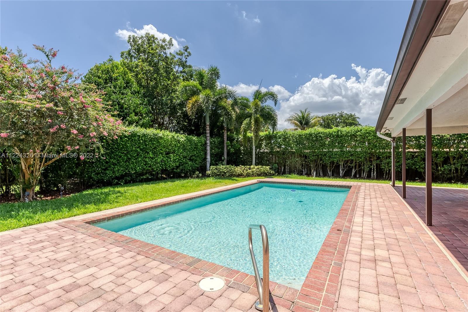 1400 SW 72nd Ave