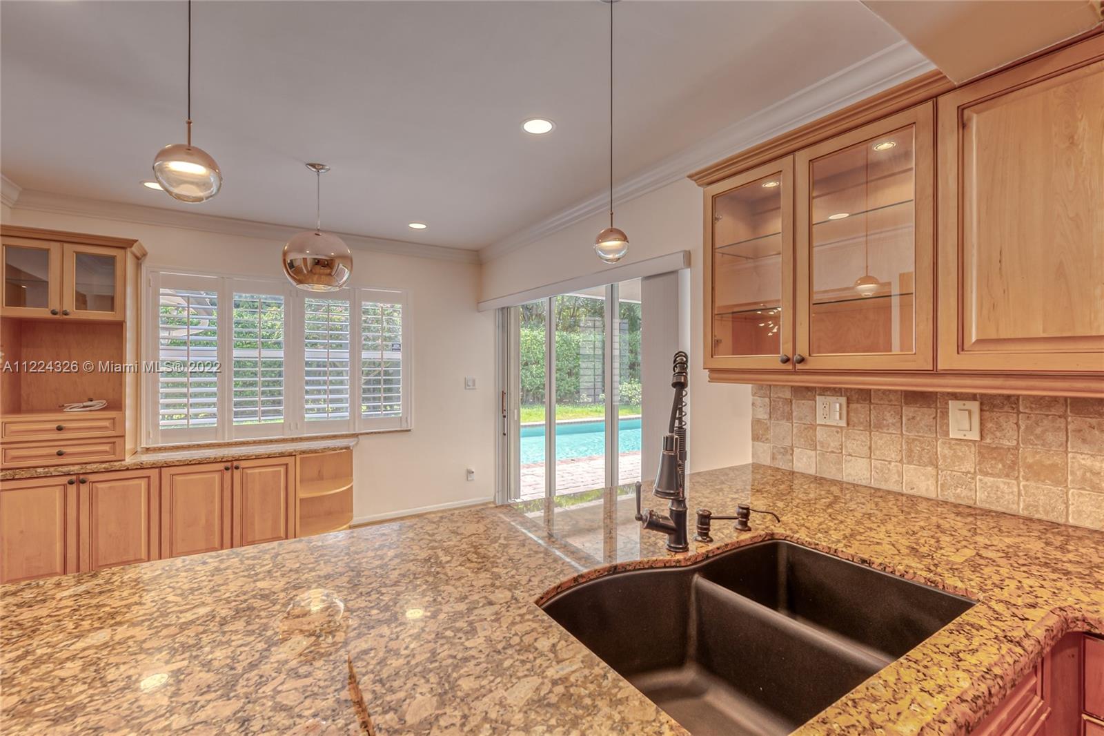 1400 SW 72nd Ave
