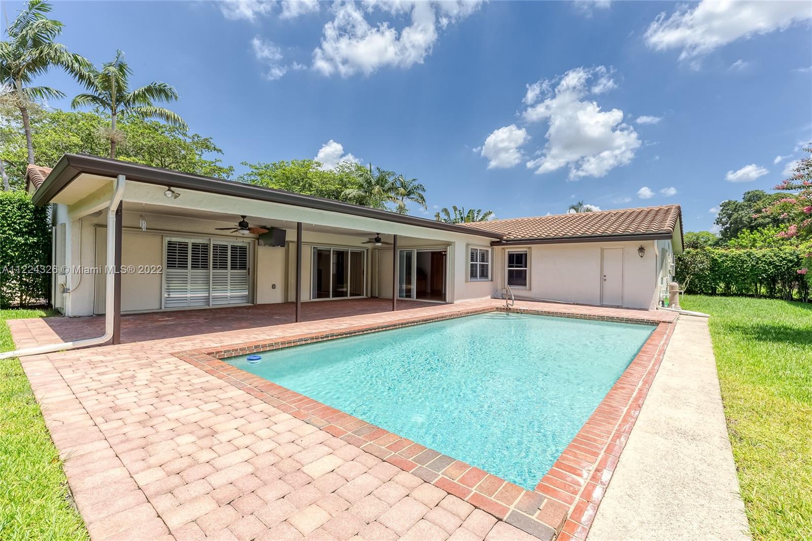 1400 SW 72nd Ave