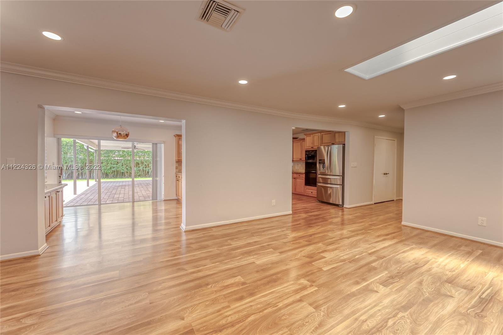 1400 SW 72nd Ave