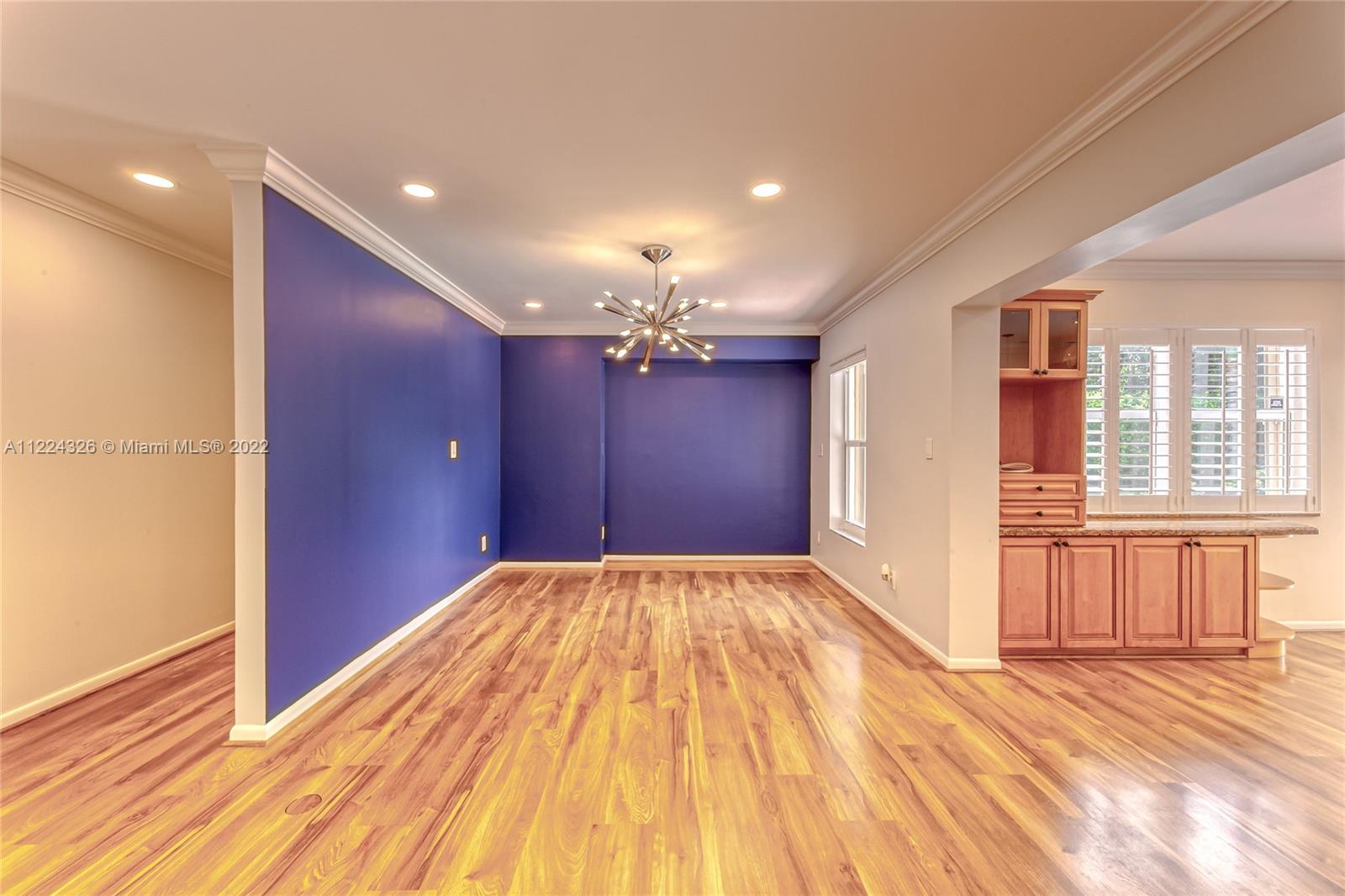 1400 SW 72nd Ave