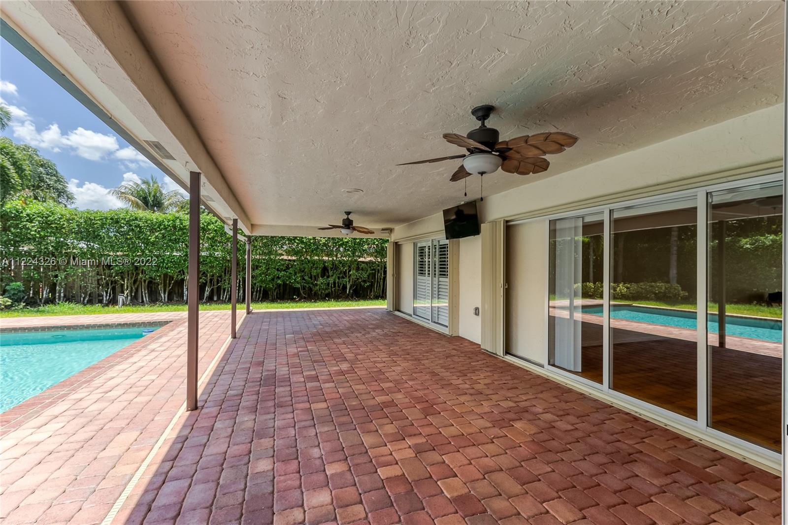 1400 SW 72nd Ave
