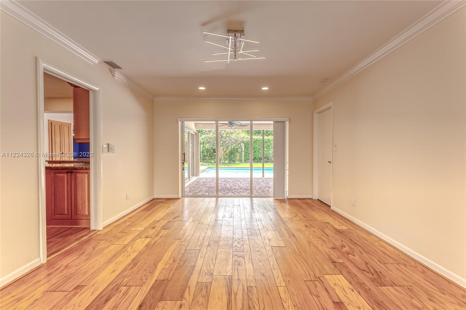1400 SW 72nd Ave
