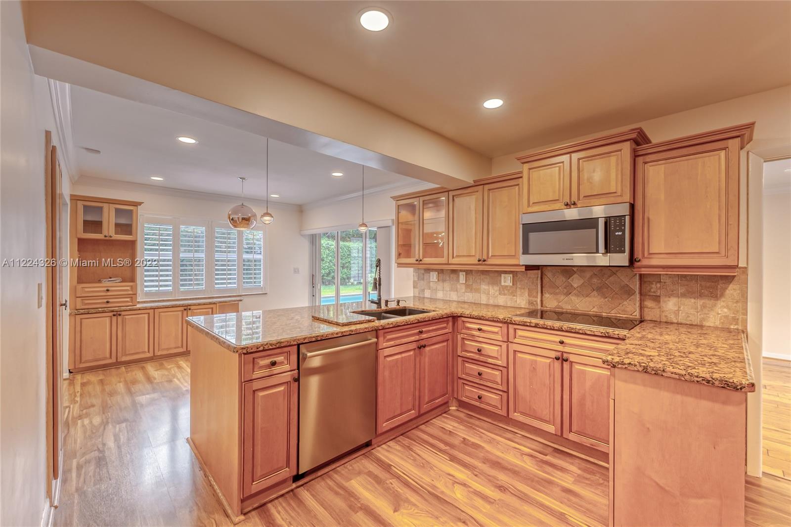 1400 SW 72nd Ave