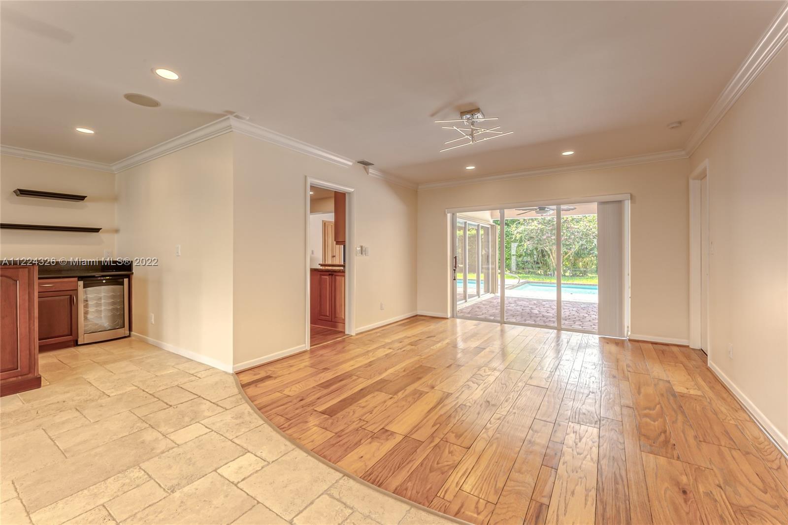 1400 SW 72nd Ave