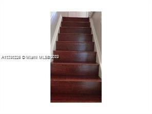 4 Simonton Cir