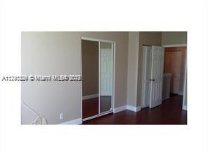 4 Simonton Cir
