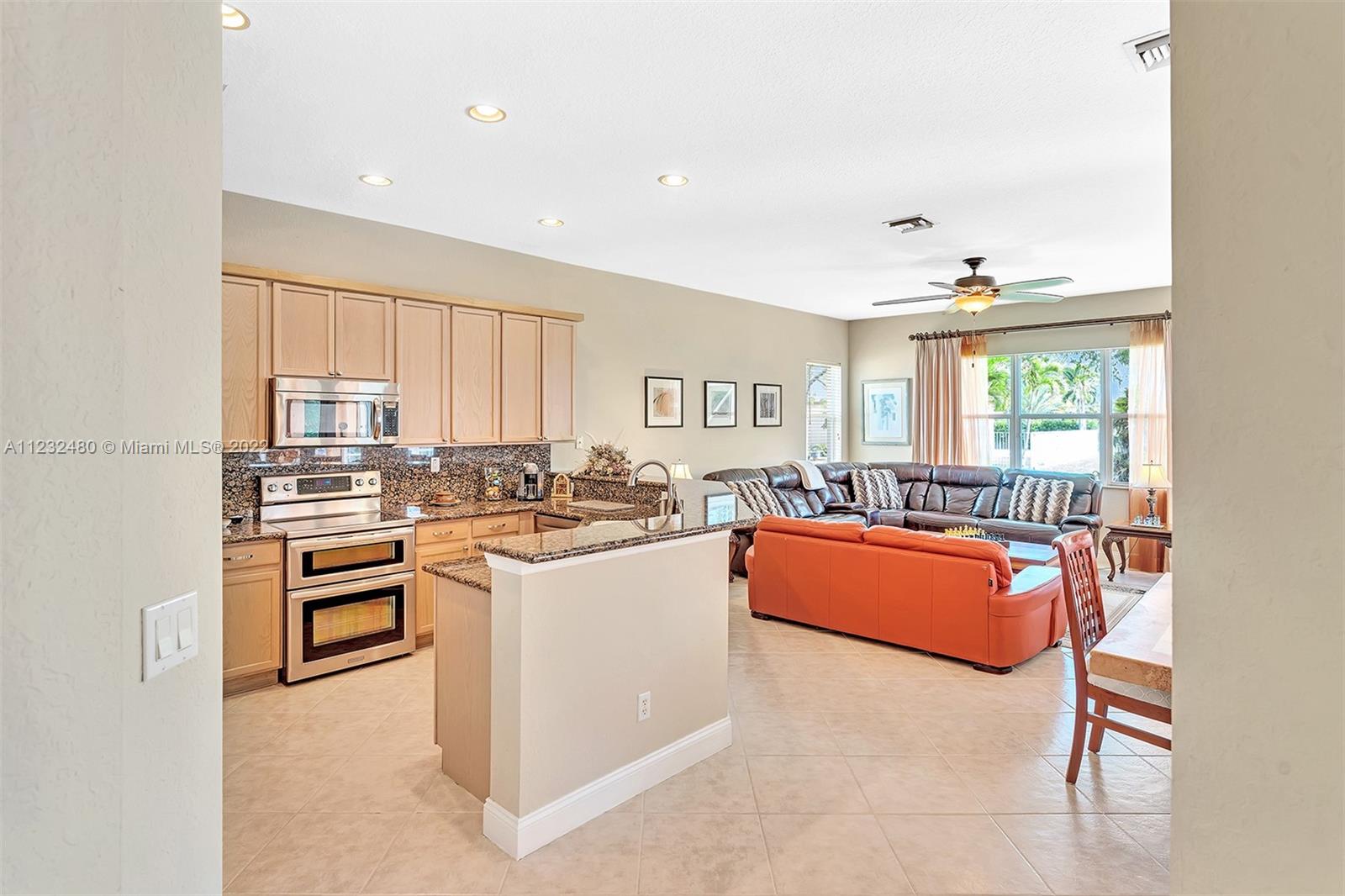 19461 Stonebrook St Unit: 19461