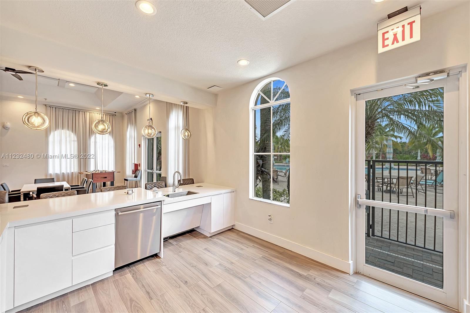 19461 Stonebrook St Unit: 19461