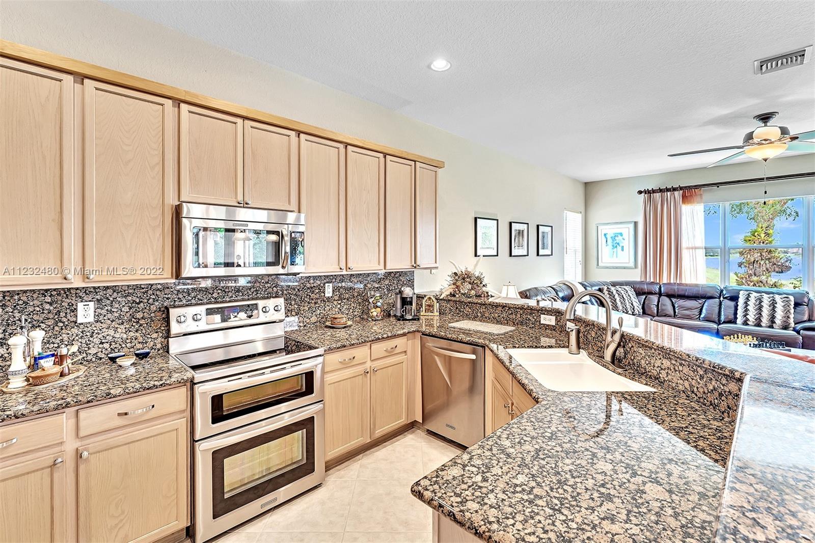 19461 Stonebrook St Unit: 19461