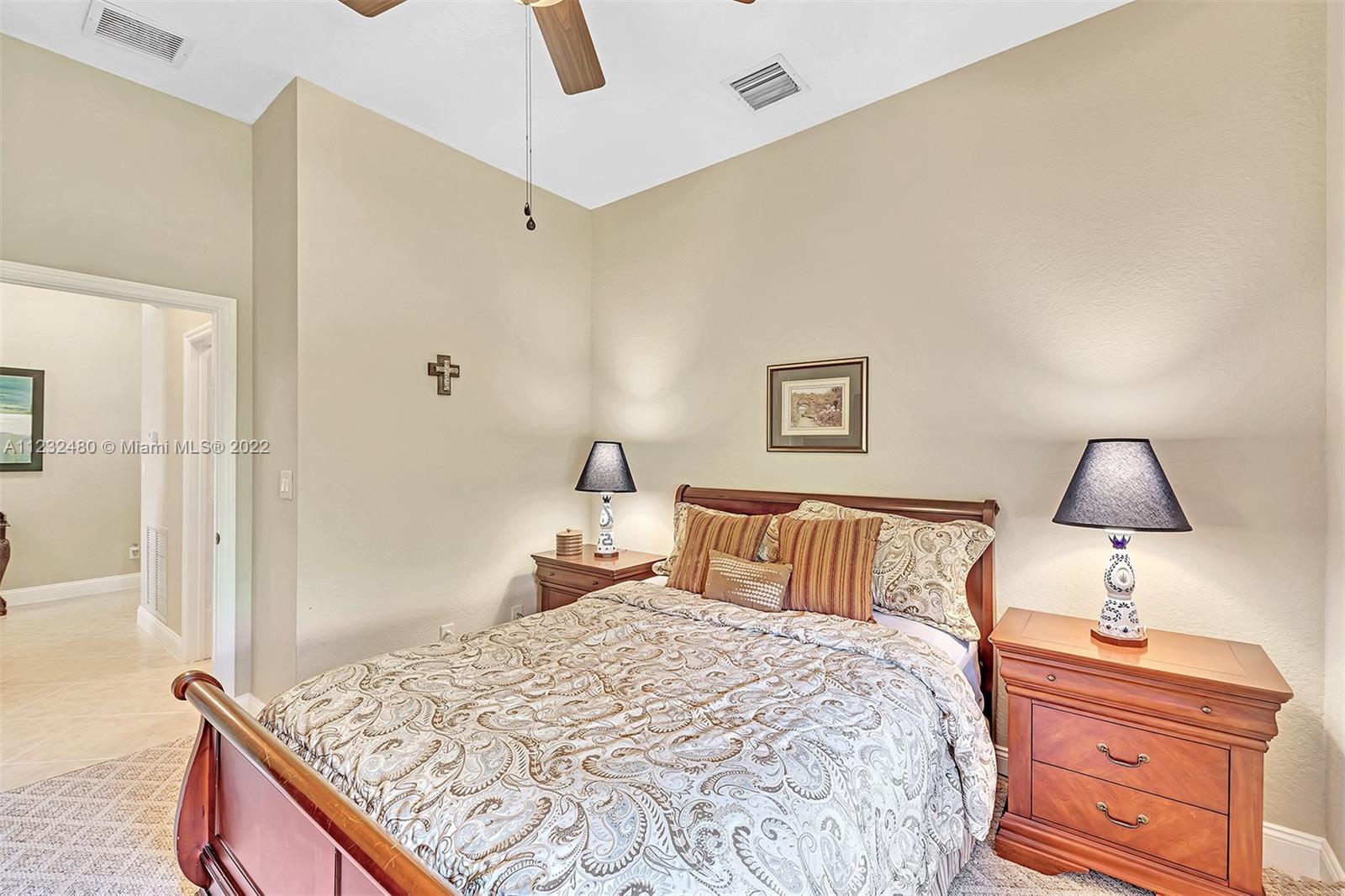 19461 Stonebrook St Unit: 19461