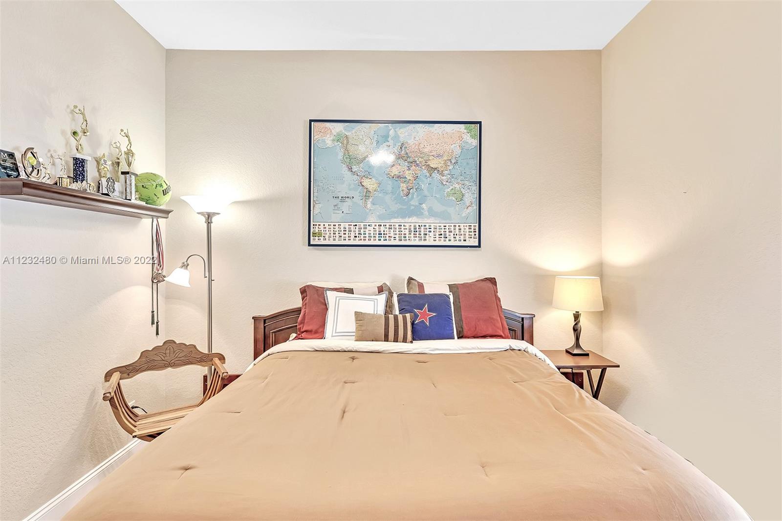 19461 Stonebrook St Unit: 19461