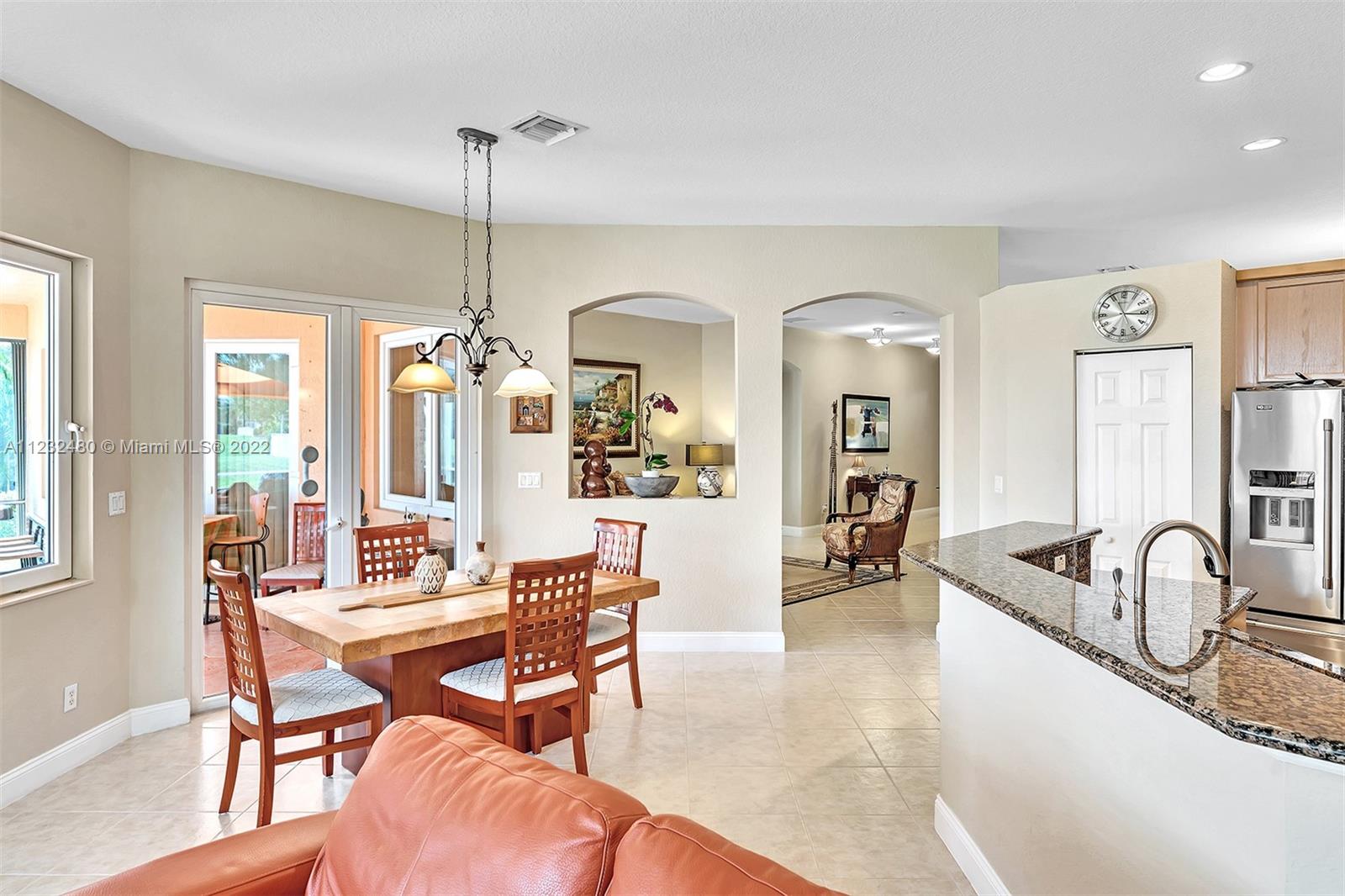 19461 Stonebrook St Unit: 19461