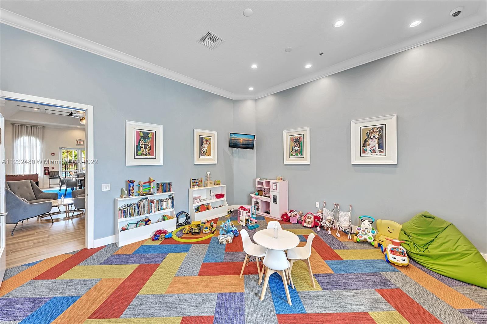 19461 Stonebrook St Unit: 19461