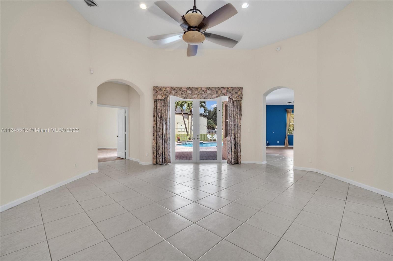 2142 SW 129th Ave