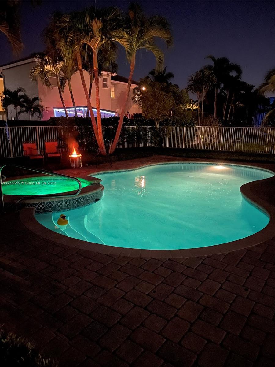 2142 SW 129th Ave