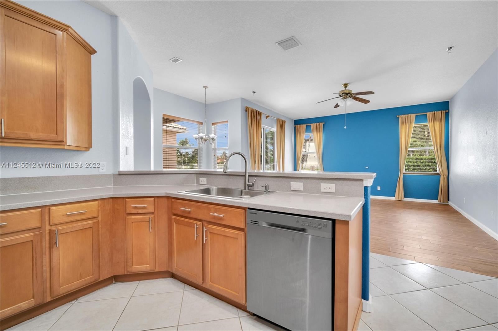 2142 SW 129th Ave