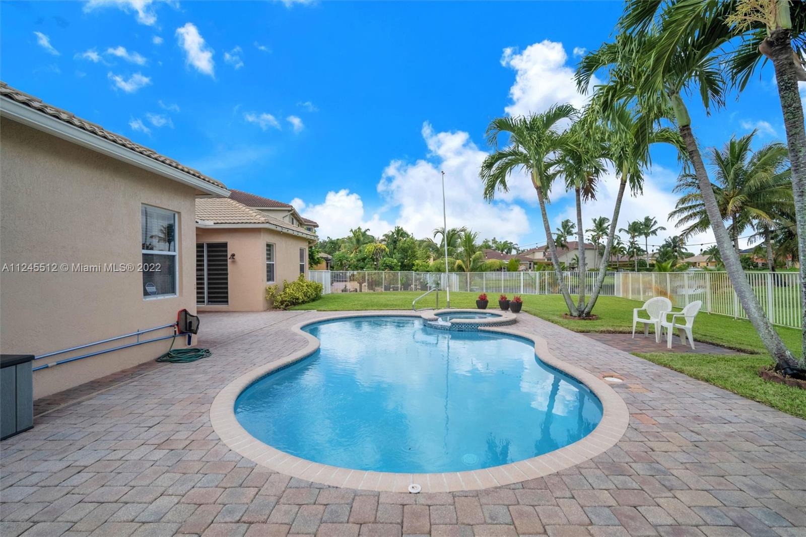 2142 SW 129th Ave