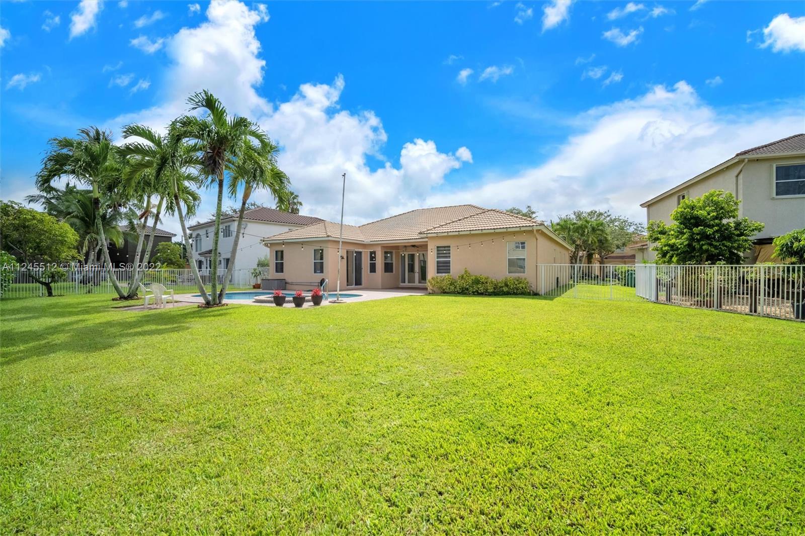 2142 SW 129th Ave